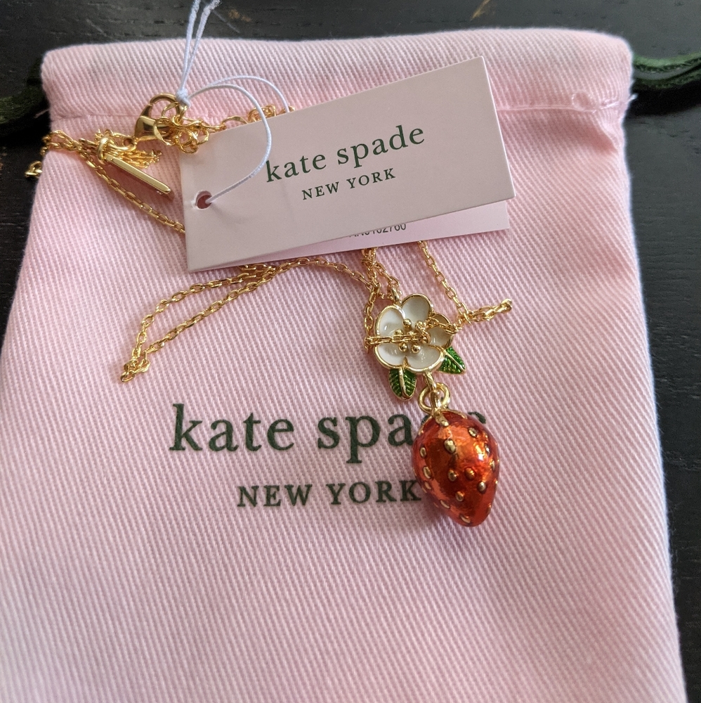 *NWT* ♠️ Kate Spade strawberry 🍓12k gold necklace